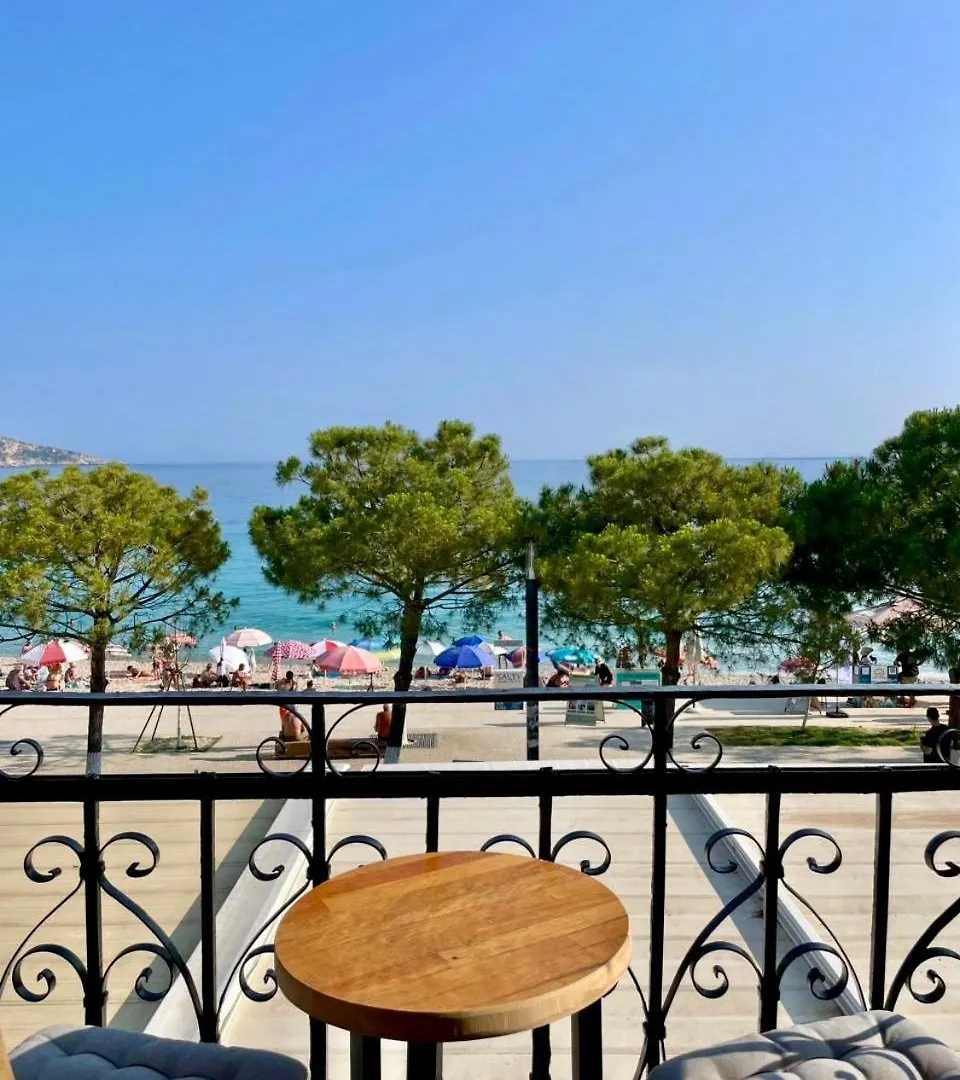Guesthouse 1932 Himare