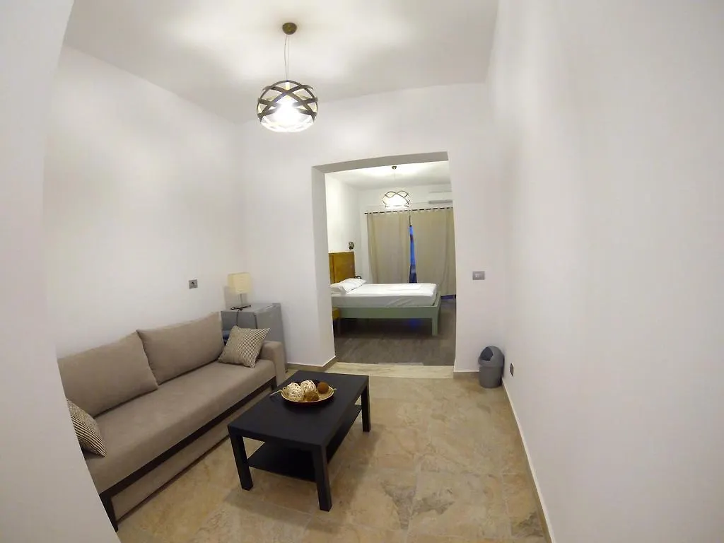 Guesthouse 1932 Himare 0*,  Albania