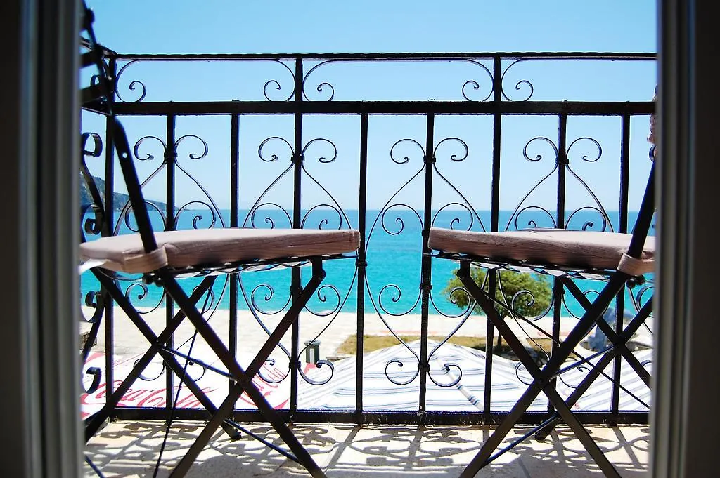 Guesthouse 1932 Himare 0*,  Albania