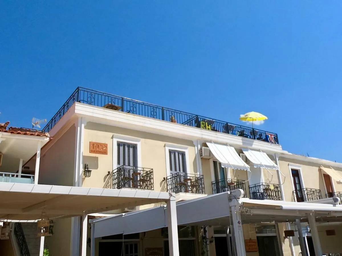 Guesthouse 1932 Himare 0*,  Albania