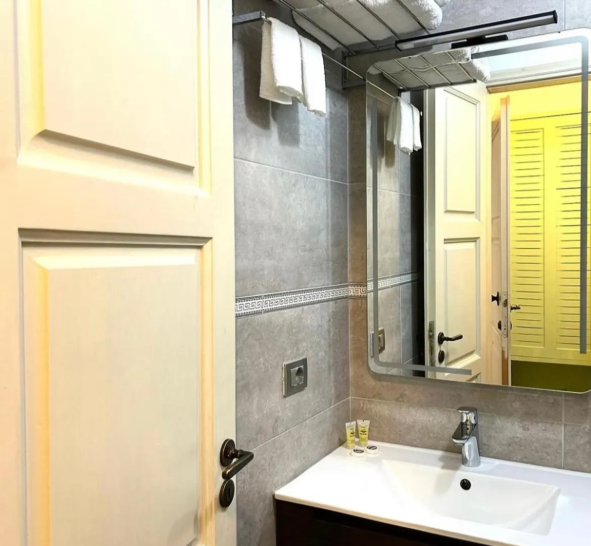 Bed & Breakfast Guesthouse 1932 Himare Albanië